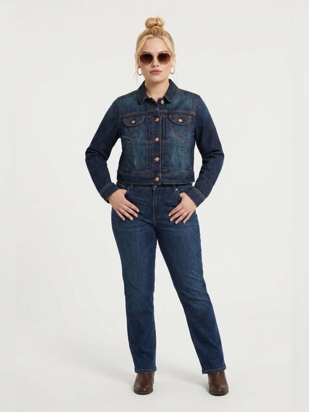 Old Navy Women's Blue Denim Button-Front Jacket - Picture 6 of 7